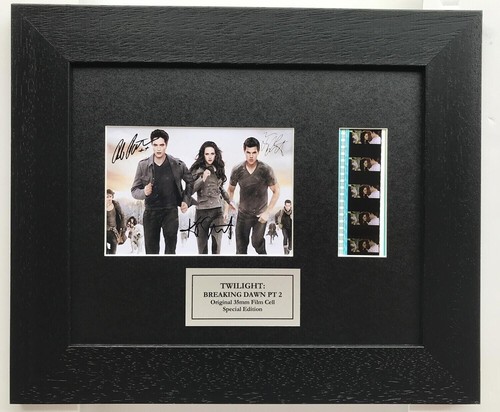 The twilight saga signed repro - saga,